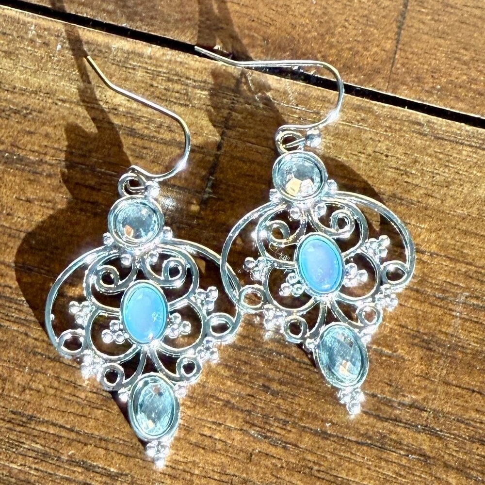 Earrings - Silver-plated - Retro Hollow Flower Design with Water Gemstone Inlay